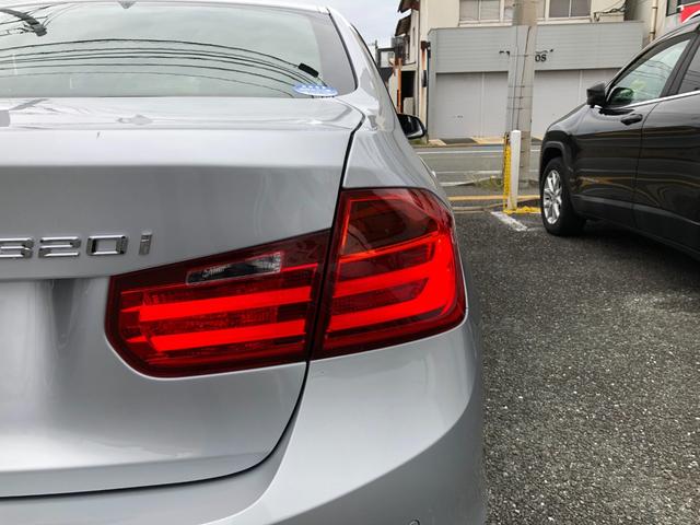 ３シリーズ ３２０ｉ　／ナビ　バックカメラ　Ｂｌｕｅｔｏｏｔｈ　ＤＶＤ再生　アダプティブクルーズ　衝突軽減ブレーキ　バックソナー　パワーシート　ＥＴＣ　スマートキー２個　ワンオーナー　禁煙車　整備記録簿（39枚目）