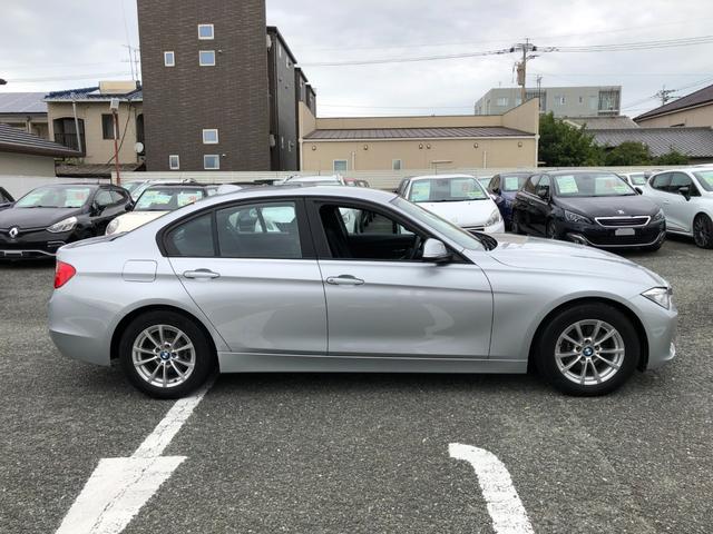 ３シリーズ ３２０ｉ　／ナビ　バックカメラ　Ｂｌｕｅｔｏｏｔｈ　ＤＶＤ再生　アダプティブクルーズ　衝突軽減ブレーキ　バックソナー　パワーシート　ＥＴＣ　スマートキー２個　ワンオーナー　禁煙車　整備記録簿（41枚目）
