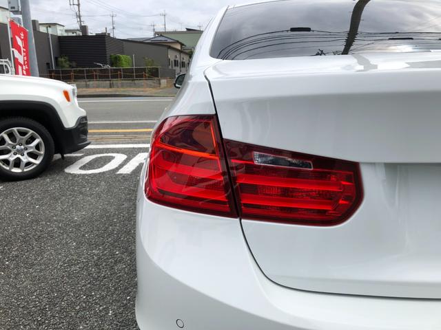 ３シリーズ ３２０ｉラグジュアリー　／／ナビ　バックカメラ　Ｂｌｕｅｔｏｏｔｈ　アダプティブクルーズ　衝突軽減ブレーキ　バックソナー　レザーシート　パワーシート　シートヒーター　ＥＴＣ　ＤＶＤ再生　オートキセノンライト　スマートキー（37枚目）