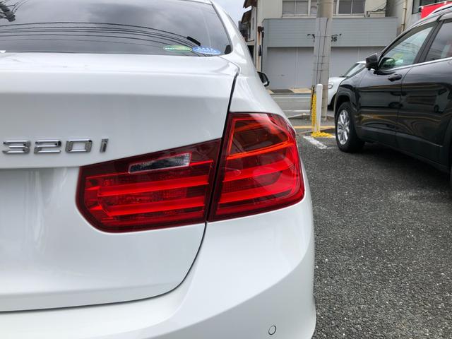 ３シリーズ ３２０ｉラグジュアリー　／／ナビ　バックカメラ　Ｂｌｕｅｔｏｏｔｈ　アダプティブクルーズ　衝突軽減ブレーキ　バックソナー　レザーシート　パワーシート　シートヒーター　ＥＴＣ　ＤＶＤ再生　オートキセノンライト　スマートキー（38枚目）