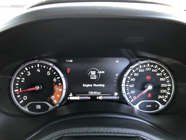 ジープ・レネゲード リミテッド /ナビ TV バックカメラ Bluetooth レザーシート パワーシート シートヒーター ハンドルヒーター キセノンライト スマートキー アダプティブクルーズ ブラインドスポット 衝突軽減ブレーキ(24枚目)