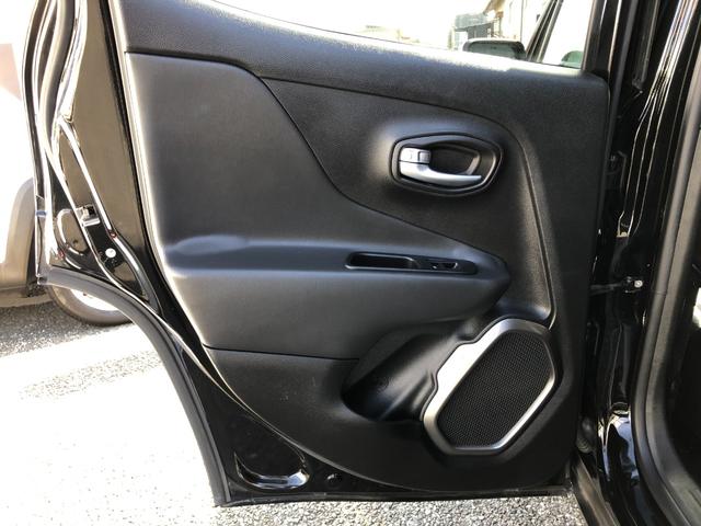 ジープ・レネゲード リミテッド /ナビ TV バックカメラ Bluetooth レザーシート パワーシート シートヒーター ハンドルヒーター キセノンライト スマートキー アダプティブクルーズ ブラインドスポット 衝突軽減ブレーキ(31枚目)