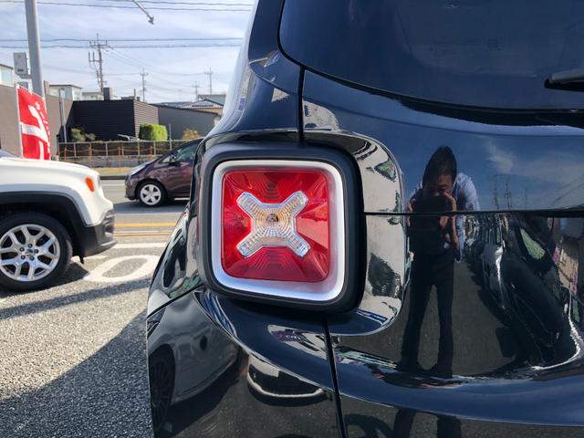 ジープ・レネゲード リミテッド /ナビ TV バックカメラ Bluetooth レザーシート パワーシート シートヒーター ハンドルヒーター キセノンライト スマートキー アダプティブクルーズ ブラインドスポット 衝突軽減ブレーキ(38枚目)