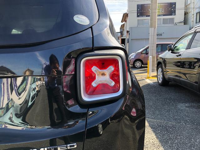 ジープ・レネゲード リミテッド /ナビ TV バックカメラ Bluetooth レザーシート パワーシート シートヒーター ハンドルヒーター キセノンライト スマートキー アダプティブクルーズ ブラインドスポット 衝突軽減ブレーキ(39枚目)