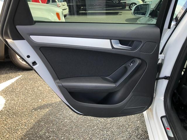 A4 2.0TFSI Sラインパッケージ/ナビ フルセグTV バックカメラ Bluetooth ハーフレザーシート パワーシート シートヒーター オートキセノンライト 前後ソナー ETC スマートキー(30枚目)