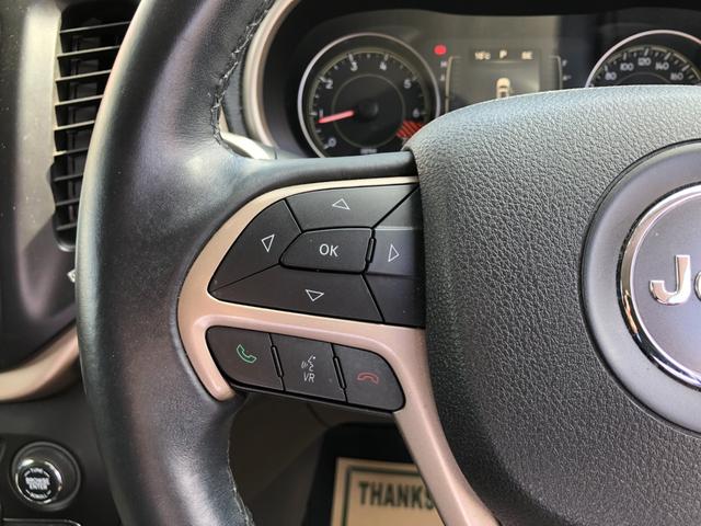 ジープ・チェロキー ロンジチュード セーフティパッケージ/ナビ フルセグTV バックカメラ Bluetooth スマートキー パワーシート パワーバックドア 衝突軽減 ブラインドスポット 前後ソナー レーダークルーズ パーキングアシスト(27枚目)