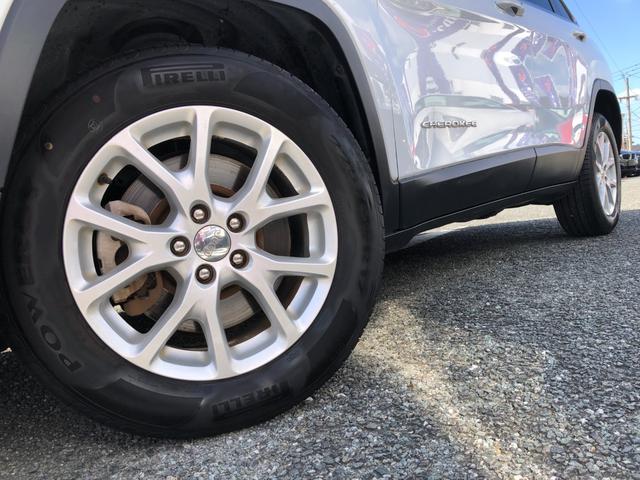 ジープ・チェロキー ロンジチュード セーフティパッケージ/ナビ フルセグTV バックカメラ Bluetooth スマートキー パワーシート パワーバックドア 衝突軽減 ブラインドスポット 前後ソナー レーダークルーズ パーキングアシスト(34枚目)