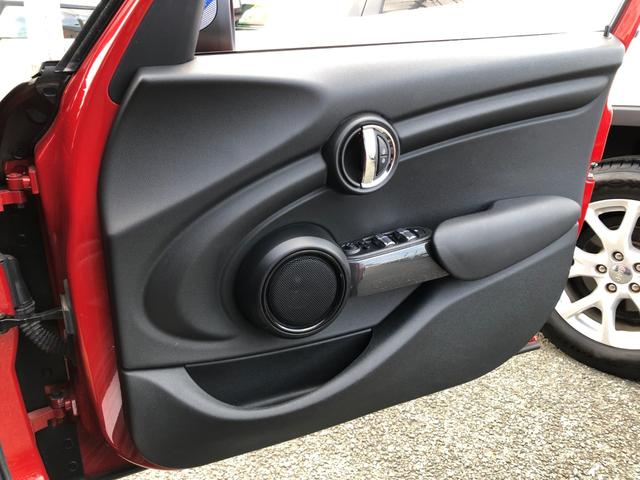 ＭＩＮＩ クーパー　／ナビ　フルセグＴＶ　バックカメラ　Ｂｌｕｅｔｏｏｔｈオーディオ　オートＬＥＤヘッドライト　ＬＥＤディスプレイリングライト　ＭＩＮＩドライビングモード　ワンオーナー禁煙車　ホワイトルーフ（25枚目）