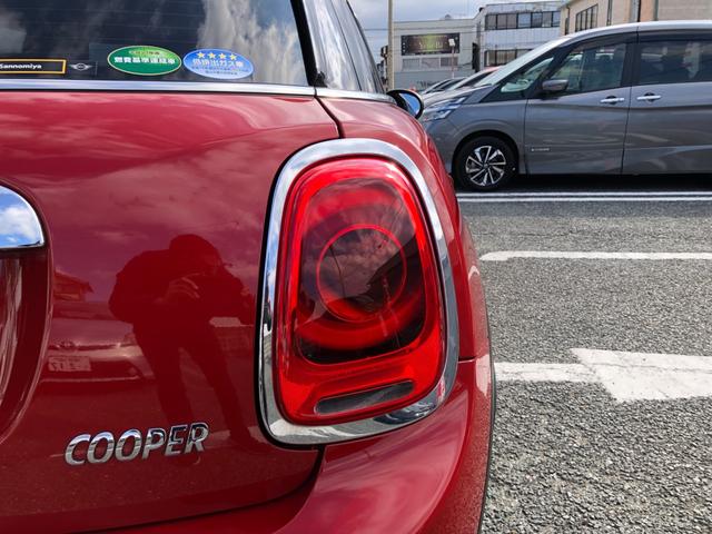 ＭＩＮＩ クーパー　／ナビ　フルセグＴＶ　バックカメラ　Ｂｌｕｅｔｏｏｔｈオーディオ　オートＬＥＤヘッドライト　ＬＥＤディスプレイリングライト　ＭＩＮＩドライビングモード　ワンオーナー禁煙車　ホワイトルーフ（36枚目）