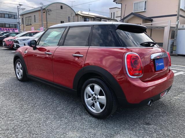 ＭＩＮＩ クーパー　／ナビ　フルセグＴＶ　バックカメラ　Ｂｌｕｅｔｏｏｔｈオーディオ　オートＬＥＤヘッドライト　ＬＥＤディスプレイリングライト　ＭＩＮＩドライビングモード　ワンオーナー禁煙車　ホワイトルーフ（42枚目）