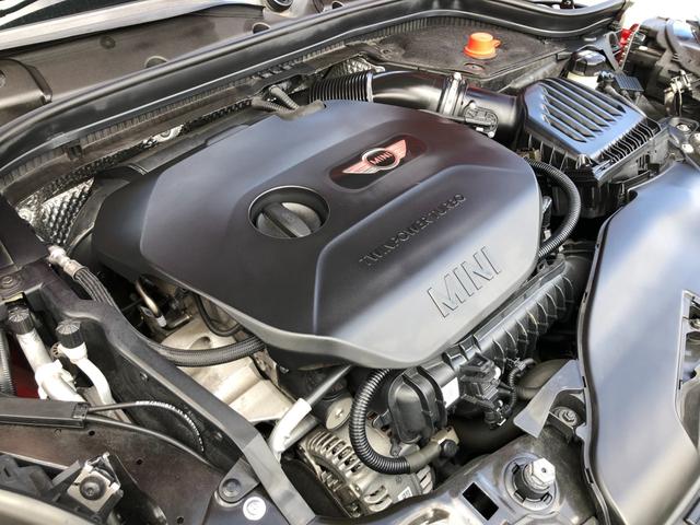 ＭＩＮＩ クーパー　／ナビ　フルセグＴＶ　バックカメラ　Ｂｌｕｅｔｏｏｔｈオーディオ　オートＬＥＤヘッドライト　ＬＥＤディスプレイリングライト　ＭＩＮＩドライビングモード　ワンオーナー禁煙車　ホワイトルーフ（48枚目）