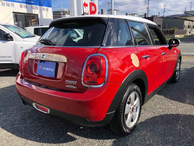 ＭＩＮＩ クーパー　／ナビ　フルセグＴＶ　バックカメラ　Ｂｌｕｅｔｏｏｔｈ　レザー調シートカバー　オートＬＥＤヘッドライト　ディスプレイＬＥＤリングライト　ＭＩＮＩドライビングモード　ＥＴＣ　ホワイトルーフ　前後ドラレコ（9枚目）