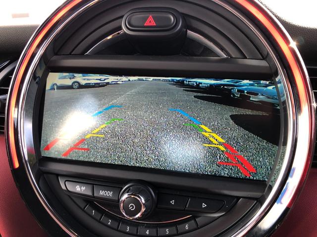 ＭＩＮＩ クーパー　／ナビ　フルセグＴＶ　バックカメラ　Ｂｌｕｅｔｏｏｔｈ　レザー調シートカバー　オートＬＥＤヘッドライト　ディスプレイＬＥＤリングライト　ＭＩＮＩドライビングモード　ＥＴＣ　ホワイトルーフ　前後ドラレコ（12枚目）