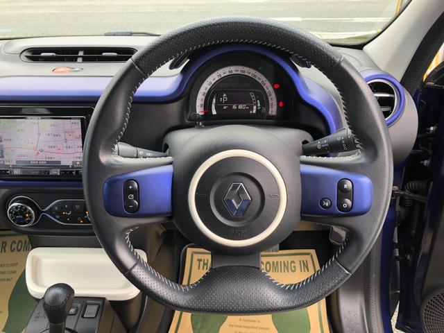 トゥインゴ ノクターン　／１００台限定車　ナビ　フルセグＴＶ　バックカメラ　Ｂｌｕｅｔｏｏｔｈ　ＤＶＤ再生　オートＬＥＤヘッドライト　ＥＴＣ　ハーフレザーシート　クルーズコントロール　クリアランスソナー　前後ドラレコ（10枚目）