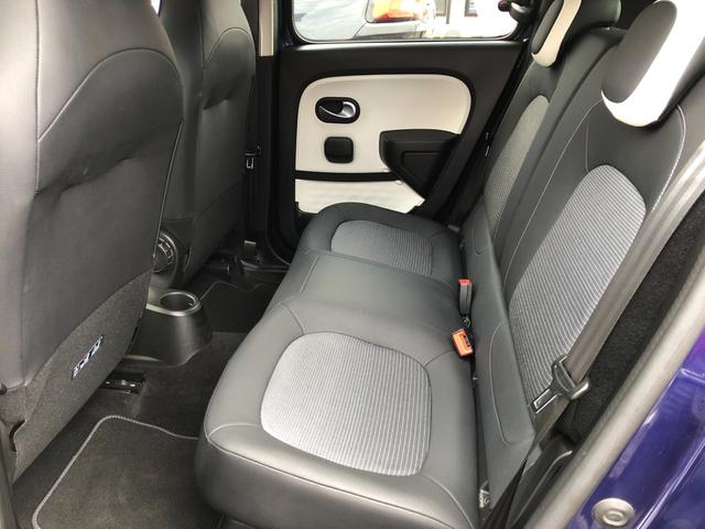 トゥインゴ ノクターン　／１００台限定車　ナビ　フルセグＴＶ　バックカメラ　Ｂｌｕｅｔｏｏｔｈ　ＤＶＤ再生　オートＬＥＤヘッドライト　ＥＴＣ　ハーフレザーシート　クルーズコントロール　クリアランスソナー　前後ドラレコ（19枚目）