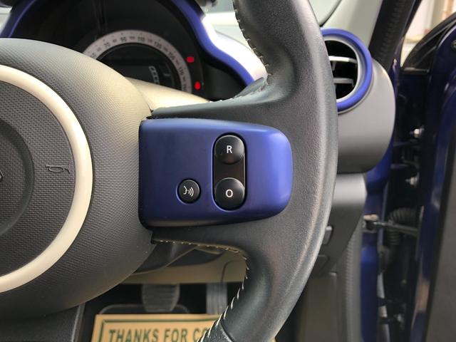 トゥインゴ ノクターン　／１００台限定車　ナビ　フルセグＴＶ　バックカメラ　Ｂｌｕｅｔｏｏｔｈ　ＤＶＤ再生　オートＬＥＤヘッドライト　ＥＴＣ　ハーフレザーシート　クルーズコントロール　クリアランスソナー　前後ドラレコ（24枚目）