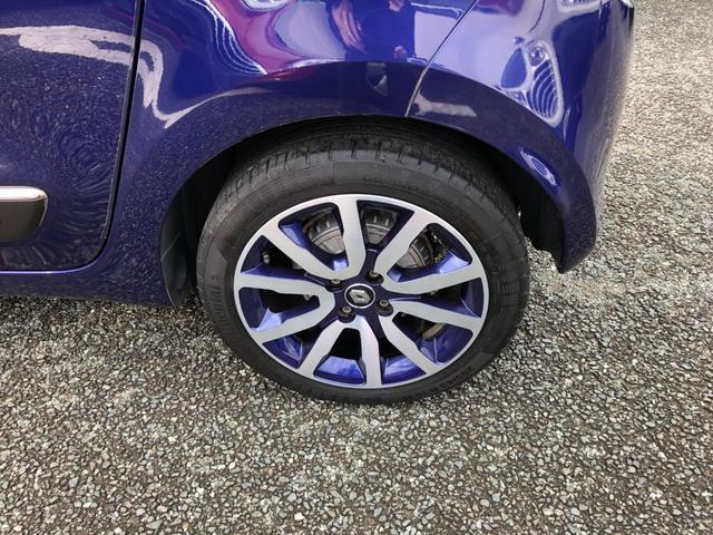 トゥインゴ ノクターン　／１００台限定車　ナビ　フルセグＴＶ　バックカメラ　Ｂｌｕｅｔｏｏｔｈ　ＤＶＤ再生　オートＬＥＤヘッドライト　ＥＴＣ　ハーフレザーシート　クルーズコントロール　クリアランスソナー　前後ドラレコ（31枚目）