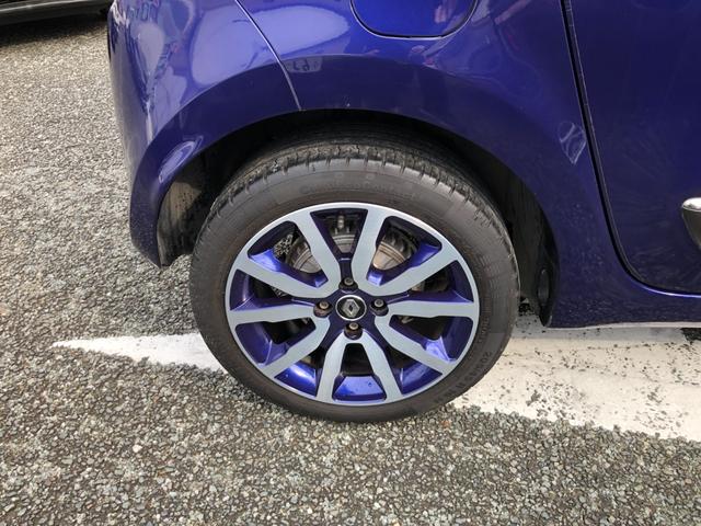 トゥインゴ ノクターン　／１００台限定車　ナビ　フルセグＴＶ　バックカメラ　Ｂｌｕｅｔｏｏｔｈ　ＤＶＤ再生　オートＬＥＤヘッドライト　ＥＴＣ　ハーフレザーシート　クルーズコントロール　クリアランスソナー　前後ドラレコ（32枚目）