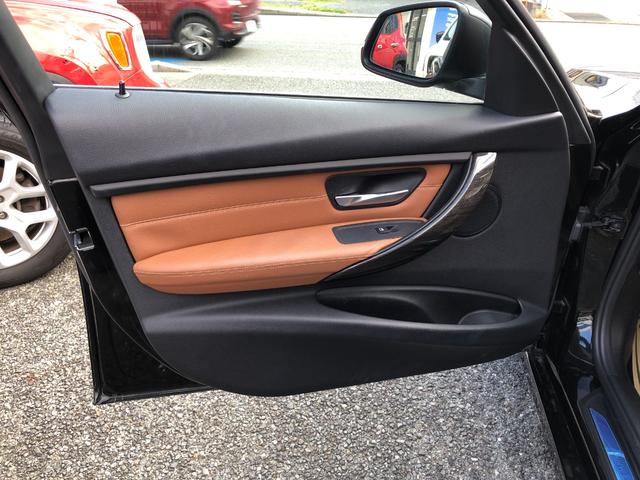 BMW 3 SERIES 320i LUXURY