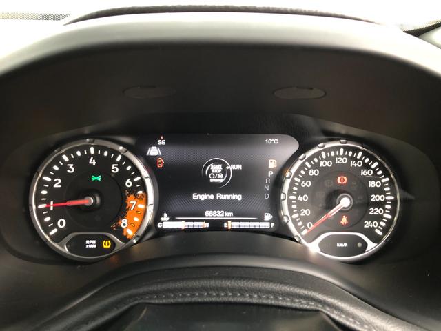 ジープ・レネゲード リミテッド /ナビ バックカメラ Bluetoothオーディオ レザーシート シートヒーター パワーシート オートキセノンライト スマートキー 衝突軽減ブレーキ ブラインドスポット アダプティブクルーズ(22枚目)