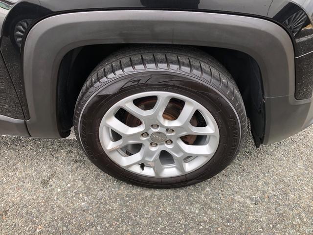 ジープ・レネゲード リミテッド /ナビ バックカメラ Bluetoothオーディオ レザーシート シートヒーター パワーシート オートキセノンライト スマートキー 衝突軽減ブレーキ ブラインドスポット アダプティブクルーズ(33枚目)