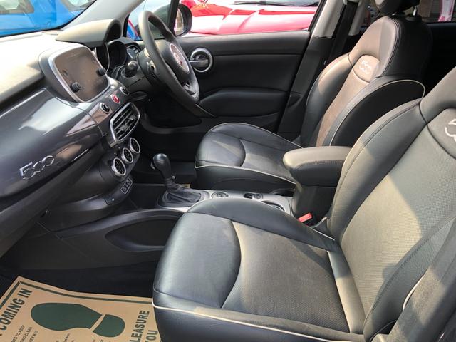 ５００Ｘ ポップスター　プラス　／アップルカープレイ　アンドロイドオート　バックカメラ　Ｂｌｕｅｔｏｏｔｈ　黒革シート　パワーシート　シートヒーター　スマートキー　前後ソナー　衝突軽減　アダプティブクルーズ　ブラインドスポット（19枚目）