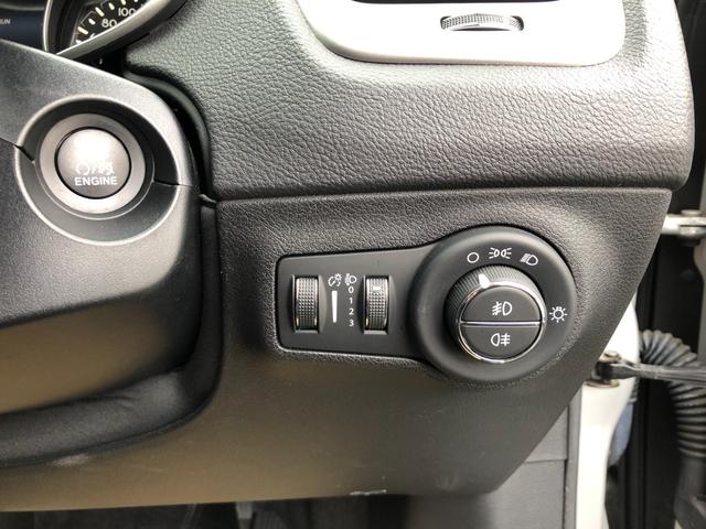 ジープ・コンパス ロンジチュード　／ナビ　フルセグＴＶ　バックカメラ　アップルカープレイ　アンドロイドオート　Ｂｌｕｅｔｏｏｔｈ　キセノンライト　スマートキー　衝突軽減ブレーキ　アダプティブクルーズ　ブラインドスポット　ソナー　ＥＴＣ（29枚目）