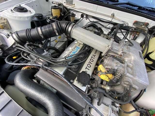 ＧＴ　ＴＷＩＮＣＡＭ２４　フロア５速マニュアルミッション　アルミホイール　パワーウィンドウ　全塗装施工済　リトラクタブルヘッドライト(30枚目)