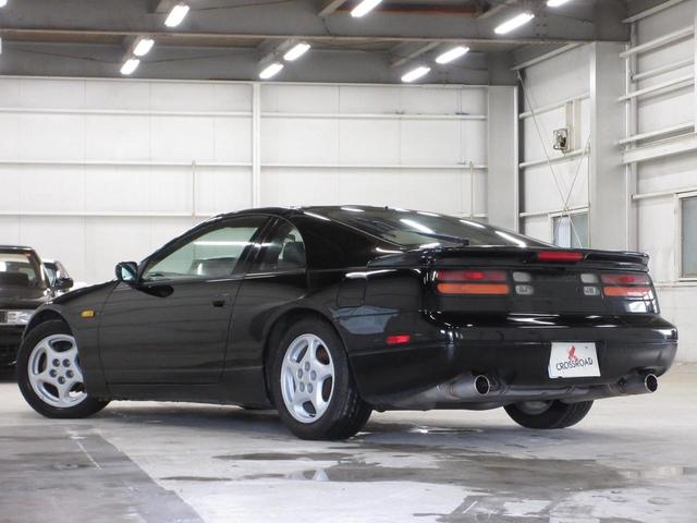 フェアレディＺ ３００ＺＸ　２ｂｙ２　Ｔバールーフ　純正ブラック　純正５マニュアル　ＦＵＪＩＴＳＵＢＯ製マフラー　運転席エアバッグ　オートエアコン　社外ＣＤデッキＢｌｕｅｔｏｏｔｈ接続可能　フォグランプ　ＧＺ３２（29枚目）