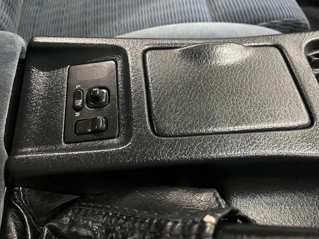 フェアレディＺ ３００ＺＸ　２ｂｙ２　Ｔバールーフ　純正ブラック　純正５マニュアル　ＦＵＪＩＴＳＵＢＯ製マフラー　運転席エアバッグ　オートエアコン　社外ＣＤデッキＢｌｕｅｔｏｏｔｈ接続可能　フォグランプ　ＧＺ３２（40枚目）