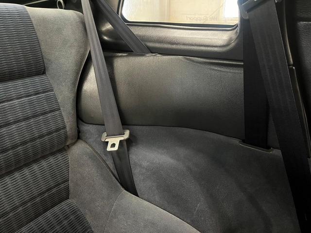 フェアレディＺ ３００ＺＸ　２ｂｙ２　Ｔバールーフ　純正ブラック　純正５マニュアル　ＦＵＪＩＴＳＵＢＯ製マフラー　運転席エアバッグ　オートエアコン　社外ＣＤデッキＢｌｕｅｔｏｏｔｈ接続可能　フォグランプ　ＧＺ３２（45枚目）