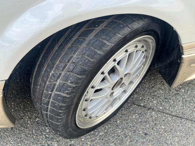 ソアラ 2.0GT 純正フルエアロ 純正サンルーフ BBSLM17インチアルミホイール 純正リアスポイラー 社外マフラー ツインカム24 新品全塗装済車両 純正フォグランプ(27枚目)