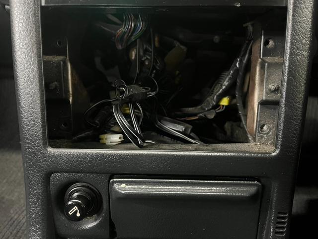 スカイライン GTS-tタイプM GT-Rルック 全塗装済車両 BNR32純正バンパー BNR32純正グリル BNR32純正リアスポイラー BNR32純正アルミ 社外FRPボンネット 社外マフラー 社外車高調(46枚目)