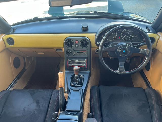 ユーノスロードスター Ｖスペシャル　社外フルタップ車高調　社外幌取付　マツダスピード製マフラー　社外１５インチアルミホイール　社外シート　ＥＴＣ　社外ＣＤ・ＭＤデッキ（5枚目）