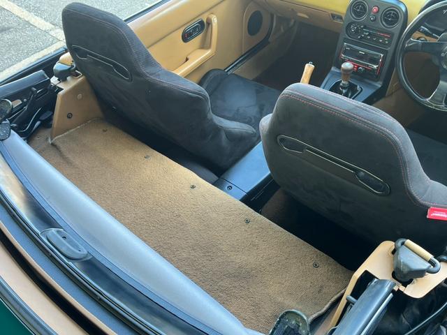 ユーノスロードスター Ｖスペシャル　社外フルタップ車高調　社外幌取付　マツダスピード製マフラー　社外１５インチアルミホイール　社外シート　ＥＴＣ　社外ＣＤ・ＭＤデッキ（14枚目）