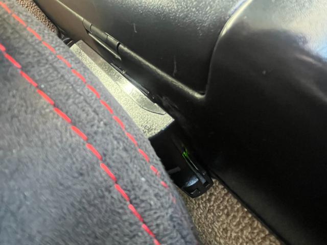 ユーノスロードスター Ｖスペシャル　社外フルタップ車高調　社外幌取付　マツダスピード製マフラー　社外１５インチアルミホイール　社外シート　ＥＴＣ　社外ＣＤ・ＭＤデッキ（50枚目）