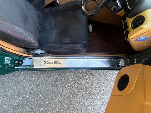 ユーノスロードスター Ｖスペシャル　社外フルタップ車高調　社外幌取付　マツダスピード製マフラー　社外１５インチアルミホイール　社外シート　ＥＴＣ　社外ＣＤ・ＭＤデッキ（53枚目）