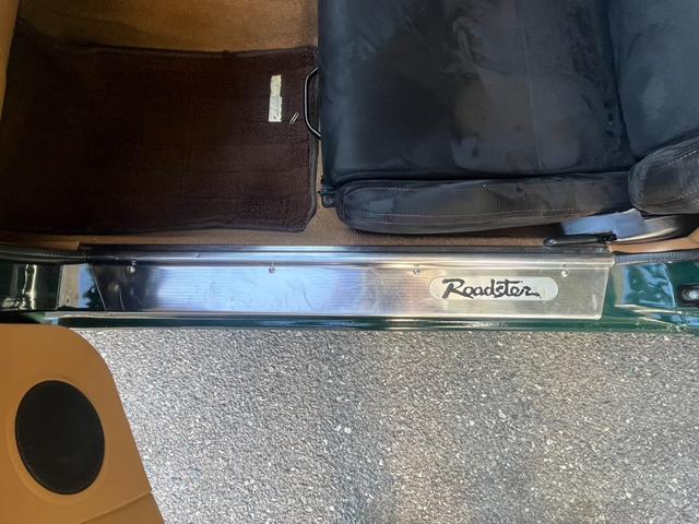 ユーノスロードスター Ｖスペシャル　社外フルタップ車高調　社外幌取付　マツダスピード製マフラー　社外１５インチアルミホイール　社外シート　ＥＴＣ　社外ＣＤ・ＭＤデッキ（55枚目）