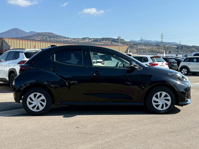 ヤリス １．５ＨＹＢＲＩＤ　Ｘ（2枚目）