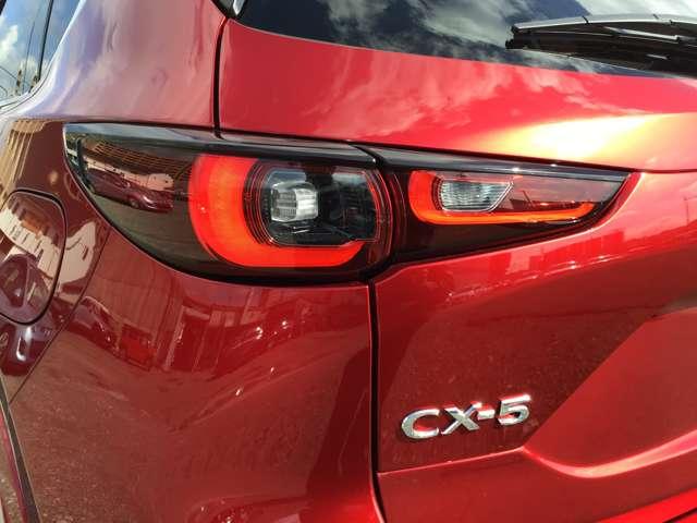 CX-5 2.2 XD エクスクルーシブ モード ディーゼルターボ BOSEサウンドシステム ナビ ETC 盗難防止装置 Bluetooth対応 キーレス クリアランスソナー USB サイドカメラ オートLED ヒーター パワーシート AAC ターボ Iストップ(6枚目)