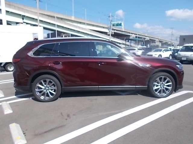ＣＸ－８０ ３．３　ＸＤ　Ｌパッケージ　ディーゼルターボ　４ＷＤ　当社デモカーＵＰ　ナビ　ＢＯＳＥ　スカイルーフ　アルミホイール　パノラマサンルーフ　フルセグＴＶ　電動リアゲート　レザーシート　全周囲カメラ　パワーシート　スマートキー　アイドリングストップ　４ＷＤ（10枚目）