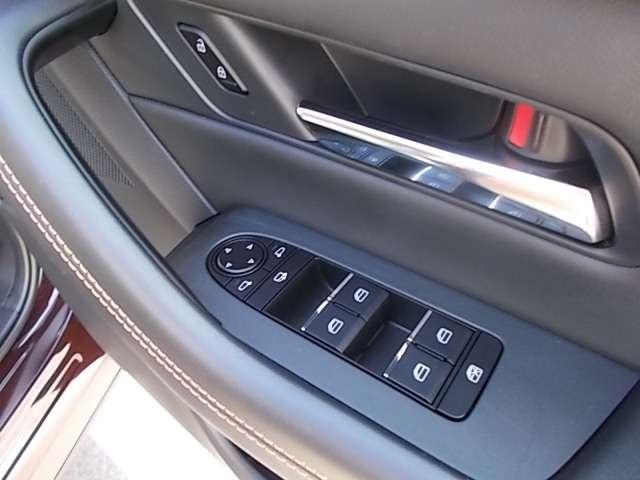 ＣＸ－８０ ３．３　ＸＤ　Ｌパッケージ　ディーゼルターボ　４ＷＤ　当社デモカーＵＰ　ナビ　ＢＯＳＥ　スカイルーフ　アルミホイール　パノラマサンルーフ　フルセグＴＶ　電動リアゲート　レザーシート　全周囲カメラ　パワーシート　スマートキー　アイドリングストップ　４ＷＤ（18枚目）