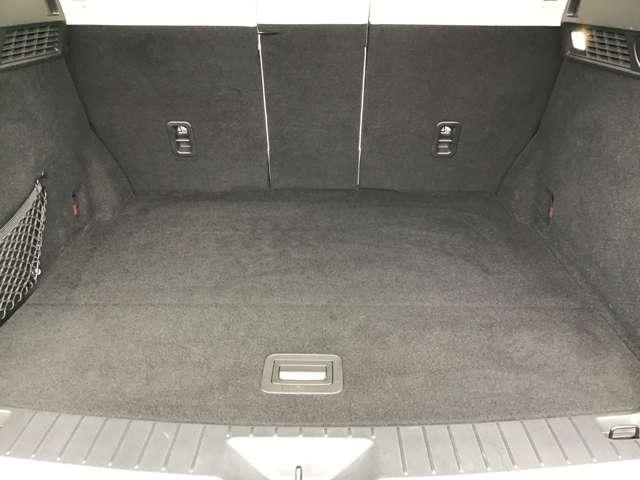 ＣＸ－６０ ３．３　ＸＤ　エクスクルーシブ　モード　ディーゼルターボ　純正ＯＰエアロ　大型サンルーフ　衝突軽減　ＬＥＤ　フルセグＴＶ　パワーシート　ＥＴＣ　スマートキー　クリアランスソナー　レザーシート　盗難防止装置　メモリーナビ　アルミホイール　シートヒーター　ターボ（7枚目）