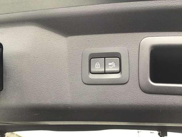 ＣＸ－６０ ３．３　ＸＤ　エクスクルーシブ　モード　ディーゼルターボ　純正ＯＰエアロ　大型サンルーフ　衝突軽減　ＬＥＤ　フルセグＴＶ　パワーシート　ＥＴＣ　スマートキー　クリアランスソナー　レザーシート　盗難防止装置　メモリーナビ　アルミホイール　シートヒーター　ターボ（13枚目）