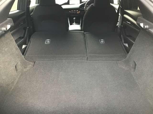 MAZDA3ファストバック 2.0 20S プロアクティブ ツーリング セレクション ナビ ETC 前後ドラレコ 全方位モニター Pシート レーダークルーズ キーレス 衝突被害軽減ブレーキ シートヒーター DVD再生 スマートキー バックカメラ オートハイビーム アイドリングストップ(14枚目)