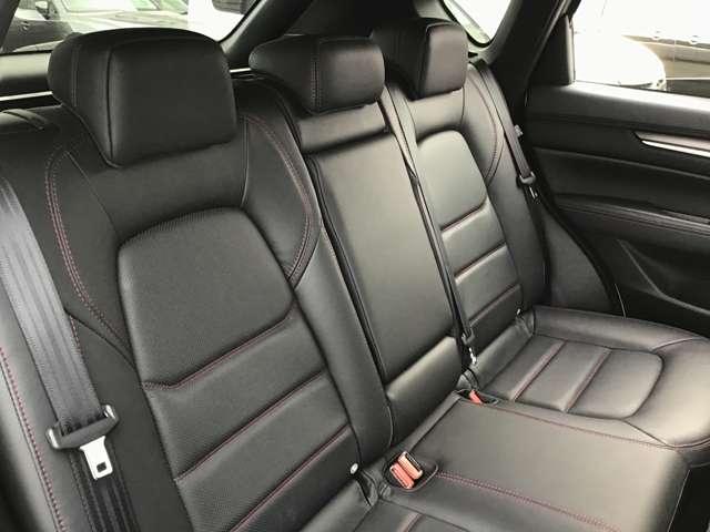 ���㕔���ȃV�[�g��聙�@�����A�V�[�g�����K�ȏ��S�n���V-�g�̏��S�n���ǂ��A���s�Ȃǒ������^�]�ɂ������Ă��܂��B