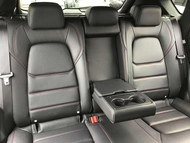 �Q��ڃV�[�g��������肭�낰���ԂɂȂ��Ă܂��B