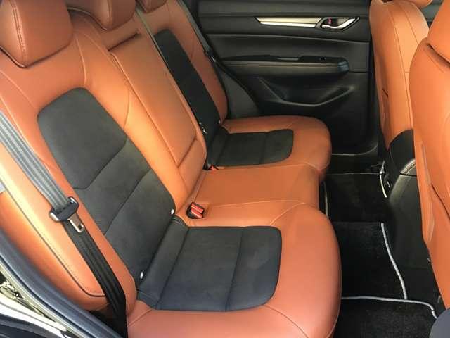 ���㕔���ȃV�[�g��聙�@�����A�V�[�g�����K�ȏ��S�n���V-�g�̏��S�n���ǂ��A���s�Ȃǒ������^�]�ɂ������Ă��܂��B