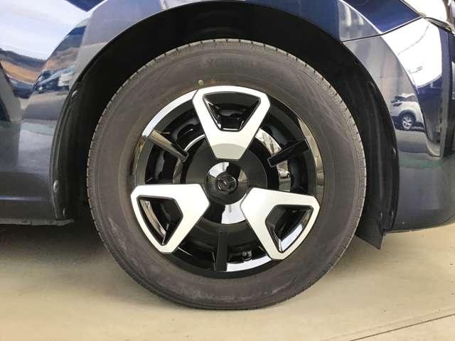 �^�C���̓X�`�[���z�C���{�z�C�[���L���b�v�ƂȂ��Ă���܂��B