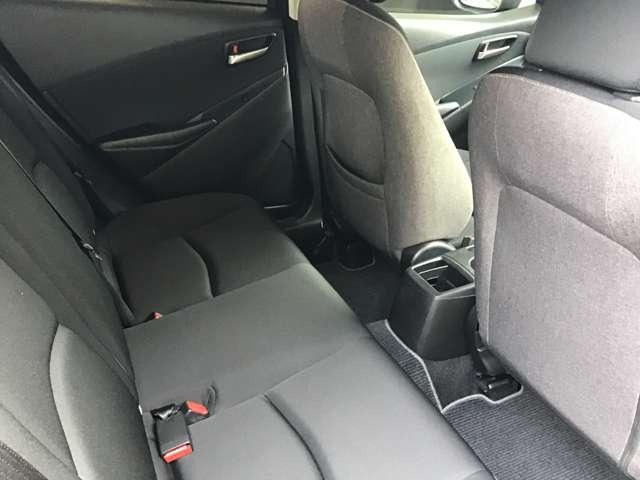 �Q��ڃV�[�g�������b�N�X���Ă����������ԂɂȂ��Ă܂��B